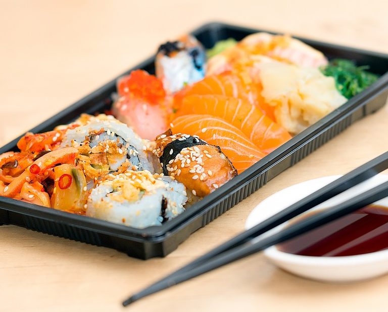 lunch pranzo sushi special ukiyo takeaway domicilio casa